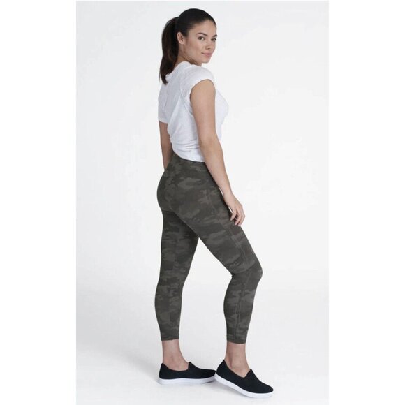 Spanx Leggings Small Camo Gray Look At Me Now Seamless Cropped - Picture 11 of 11